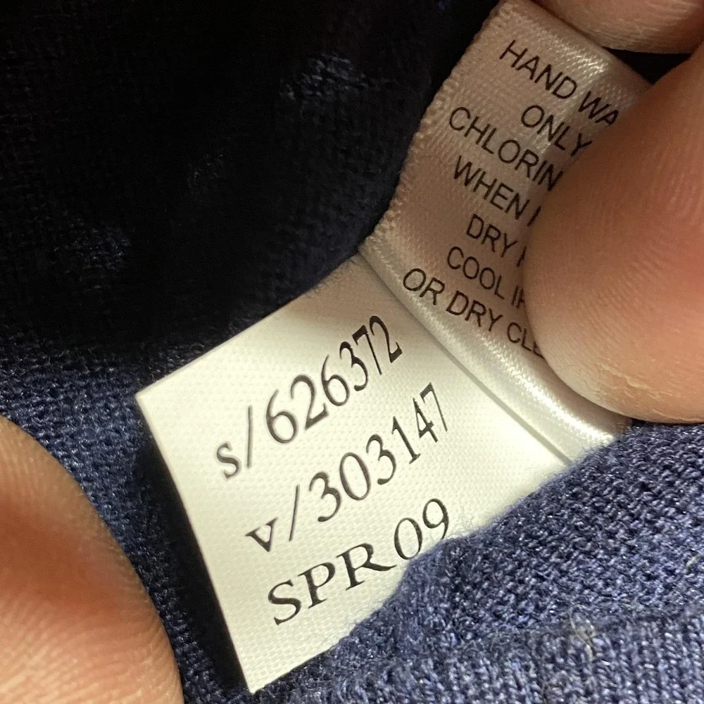 Banana Republic Polo Mens XL Navy Blue Silk Cotton Striped Knit‎ V-Neck Casual